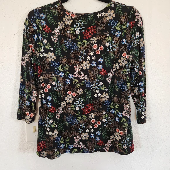 J. Jill Spring Black Floral Print Women's Top Stretchy T Shirt Boho Cottagecore - Picture 6 of 6
